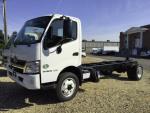2019 HINO 195