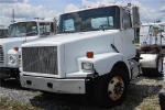 2000 International 8100