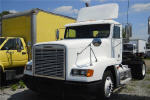 2000 Freightliner FLD12064T