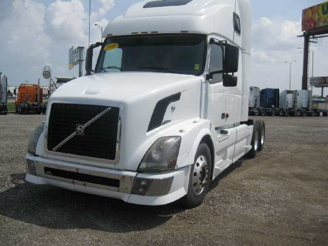 2008 Volvo VNL-670