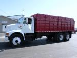 2000 International 8100