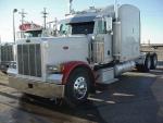 2005 Peterbilt 379-127