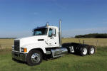 2013 Mack PINNACLE CHU613