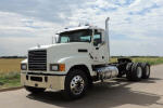 2015 Mack PINNACLE CHU613