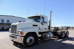 2015 Mack PINNACLE CHU613
