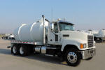 2014 Mack CHU613 PUMP TRK