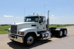 2013 Mack PINNACLE CHU613