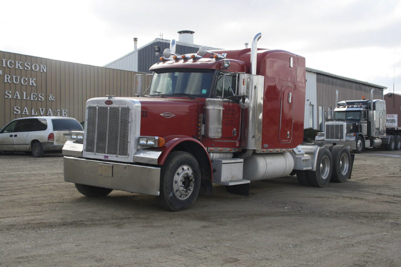 2000 Peterbilt 379 - Cummins N14+ 460