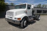 2001 International 8100