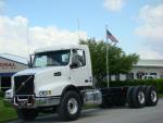 2016 Volvo VHD64B