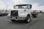 2014 VOLVO VHD64B200