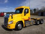 Used 2010 Freightliner CA125 for Sale