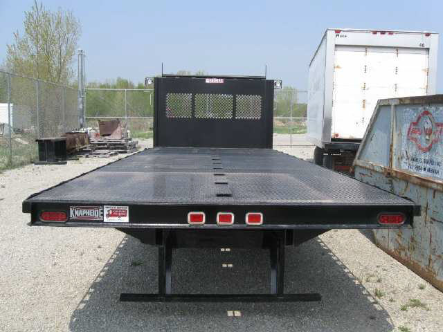 2006 Knapheide PH WHT 224B