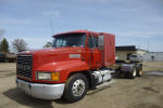 1999 Mack CH613