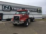 2016 Volvo VHD64B200