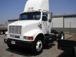 2002 International 8100 2 AXLE TRA