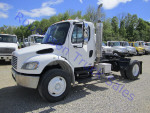 Used 2004 Freightliner M2106 for Sale