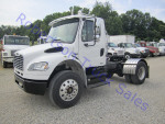Used 2006 Freightliner M2106 for Sale