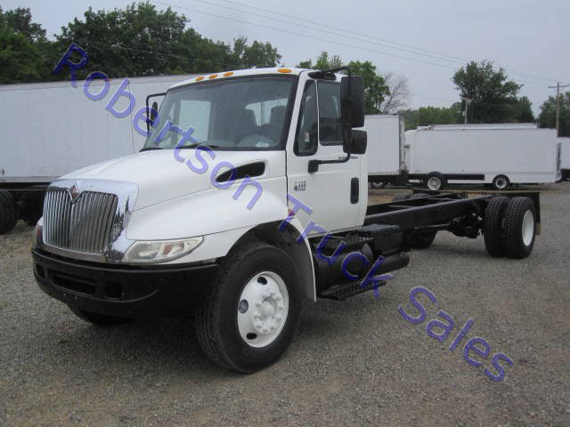 2003 International 4400