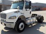2004 Freightliner M2-106