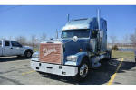 Used 2006 Freightliner Classic XL for Sale