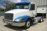 2001 Volvo VNM42T
