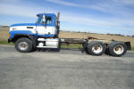 2002 Mack CL713