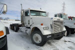 2005 Freightliner FLD120SD