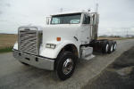 2005 Freightliner FLD120SD