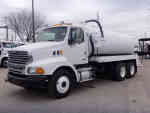 2001 Sterling AT9513