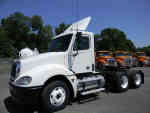 2004 Freightliner Columbia 120