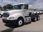 2004 Freightliner Columbia 120