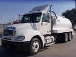 2004 Freightliner Columbia 120
