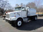 2004 Peterbilt 330