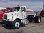 2004 Peterbilt 330