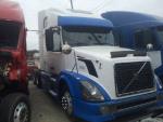 2004 VOLVO VNL