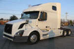 2008 VOLVO VNL64T670