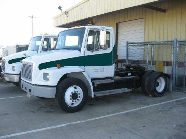 1999 Freightliner FL 80