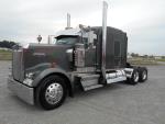 Used 2005 Kenworth W900L for Sale