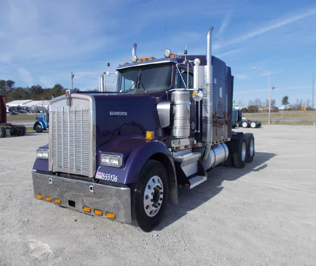 2003 Kenworth W900L