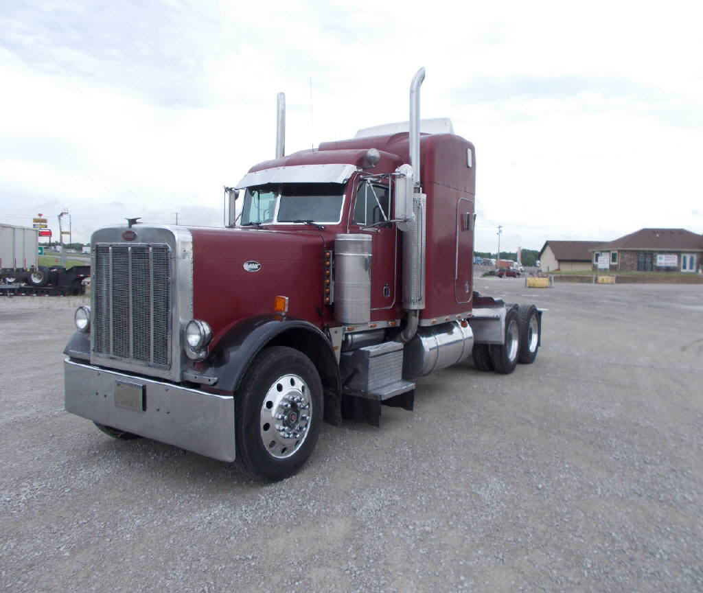 1999 Peterbilt 379-127