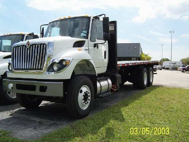 2011 International 7400 SBA