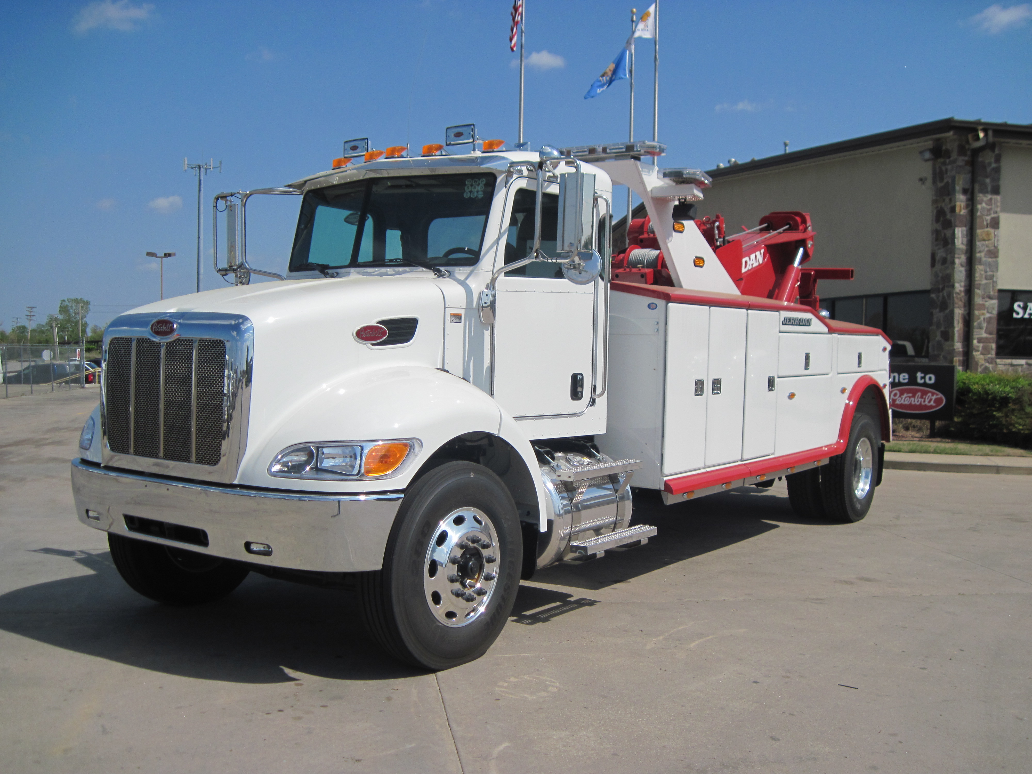 2012 Peterbilt 337