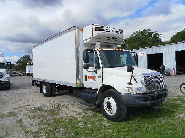 2004 International 4300