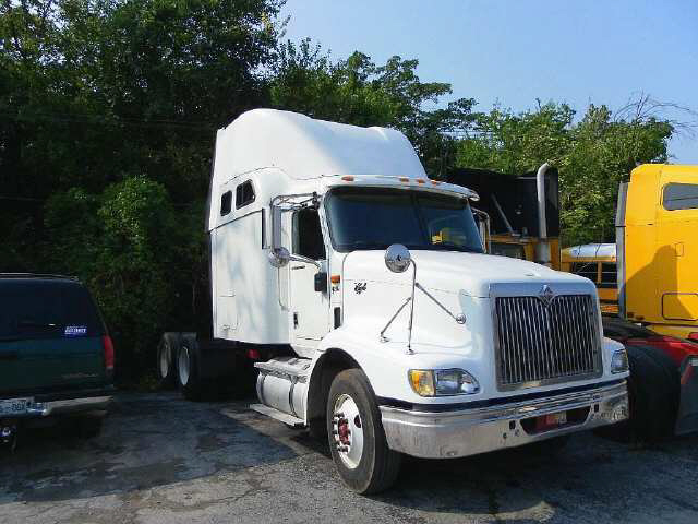 2003 International 9200i