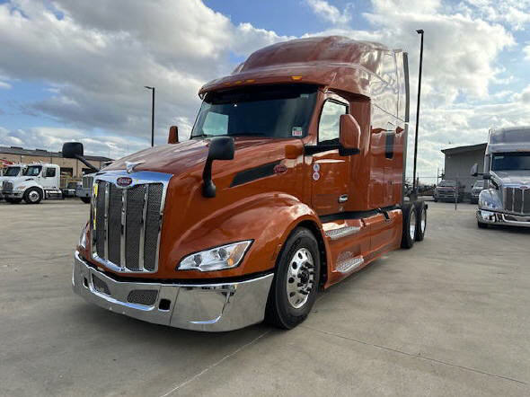 2025 Peterbilt 579