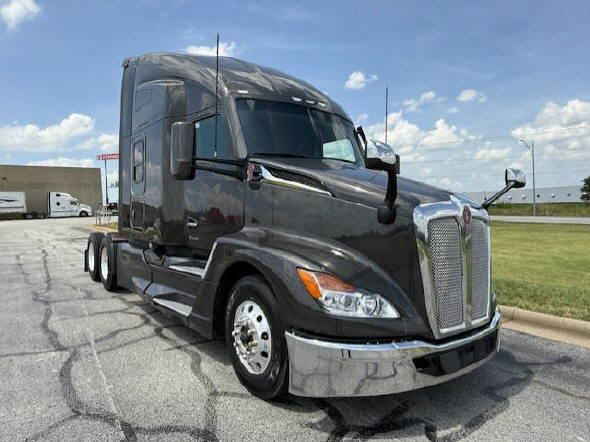 2024 Kenworth T680