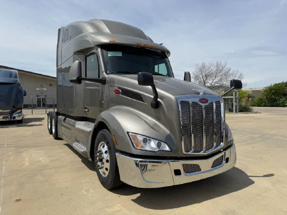 2026 Peterbilt 579