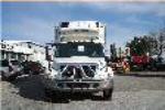 2004 INTERNATIONAL 4300