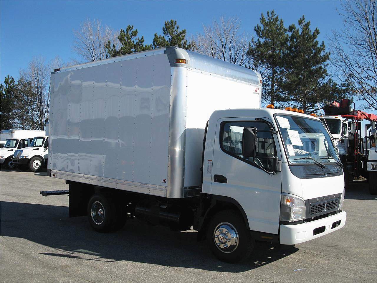 2010 MITSUBISHI FUSO FE125